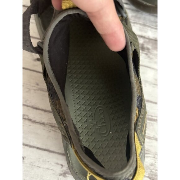 Chaco Odyssey Print JCH106821 Camo Olive Men’s Size 11 Sandals - Picture 2 of 9